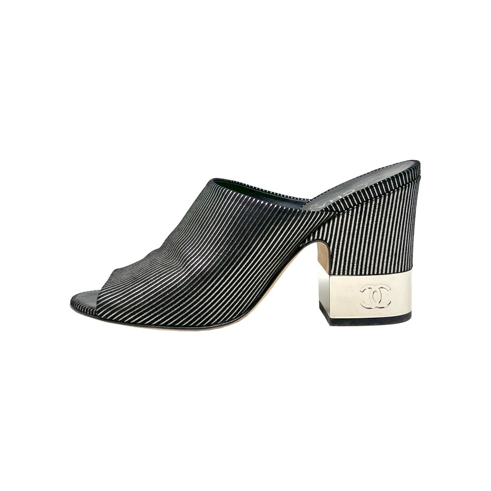Chanel CC Mule Heels Silver Black Cap Toe Block Heel Sandals 40.5‎